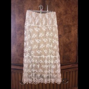 Lace skirt